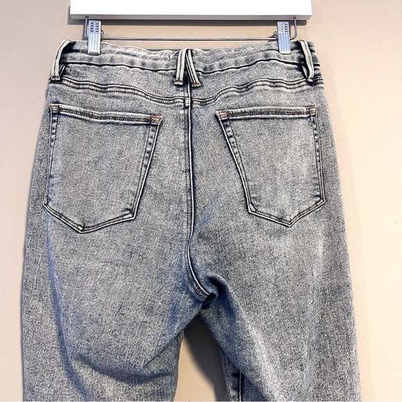 Good American Good Legs High Rise Chewed Hem Ankle Jeans Blue 837 Size 12/31 - Picture 8 of 11